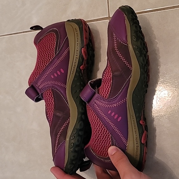 Merrell Hiking Shoes Size 9 - Picture 4 of 4